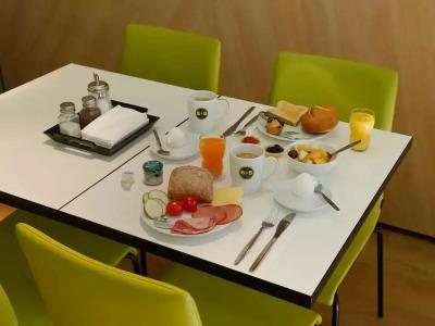 B&B Berlin-Potsdamer Platz - 8