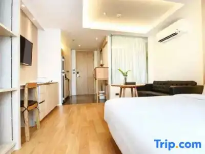 Balcony Seaside Sriracha & Serviced Apartments (SHA Extra Plus) - 311