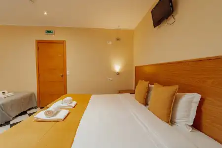 DownTown Guest House - 20
