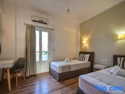Iraklis Studios & Apartments - 92