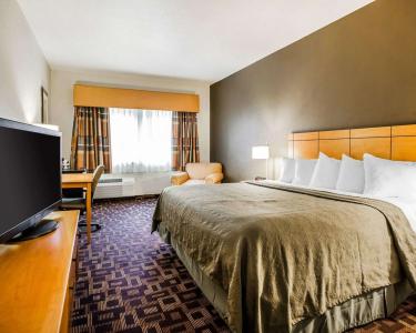 Quality Inn & Suites des Moines Airport - 4