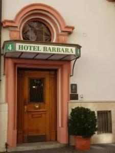 Barbara - 36