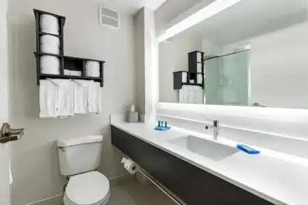 Holiday Inn Express Columbus Downtown by IHG - 62