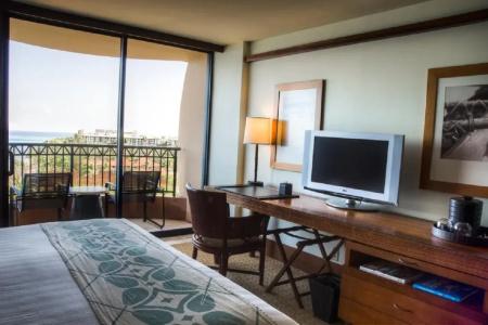 Royal Lahaina Resort & Bungalows - 4
