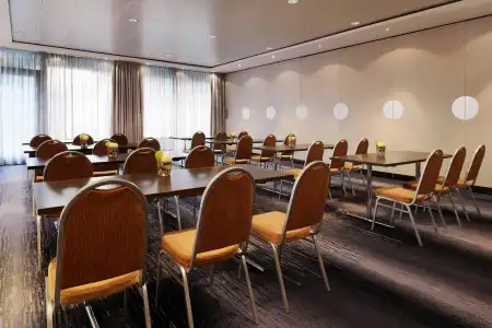 Sheraton Frankfurt Airport & Conference Center - 43