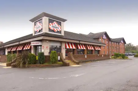 Premier Inn Manchester - Prestwich - 10