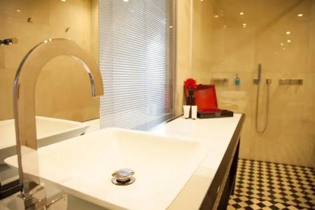 Quentin Boutique - 74