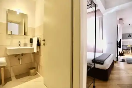 Palazzina B Contemporary Studio - 76