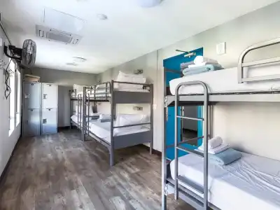 HI Los Angeles Santa Monica Hostel - 2