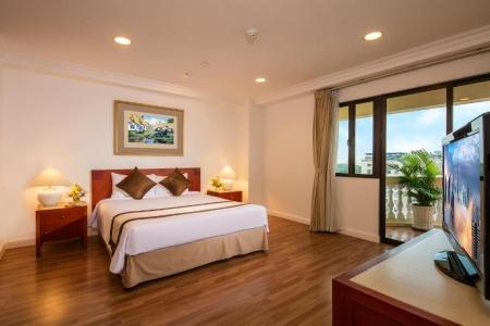 Norfolk Mansion Luxury Serviced Apartment - 140