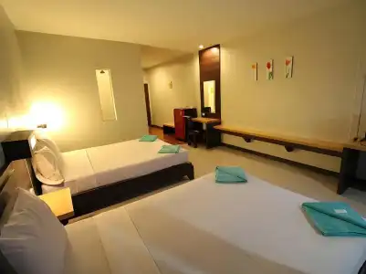 Paradise Resort - 3