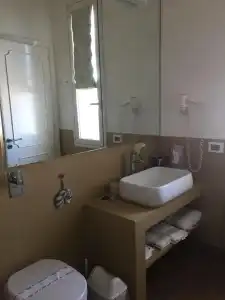 Room in B&B - Suitebeach bnb and Resort - 4