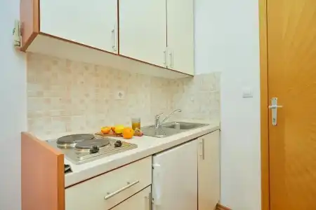 Apartments Zelic Tucepi - 96