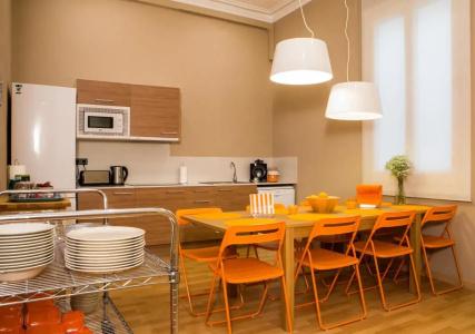 Born Barcelona Hostel - 16