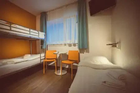 Tourist Inn - 4