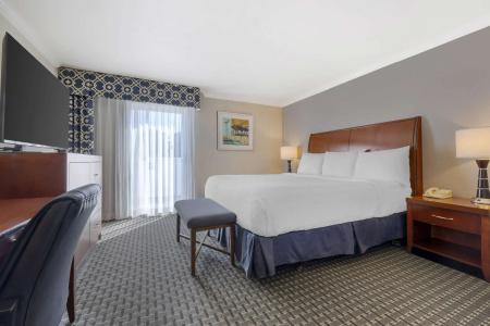 Best Western Plus Marina Shores - 69
