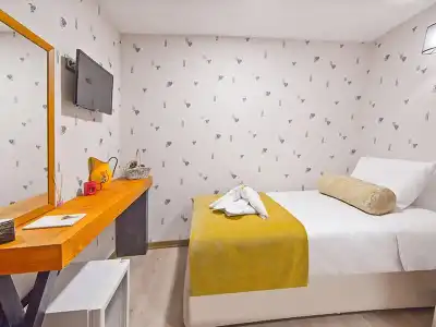 Kuzen Otel - 1