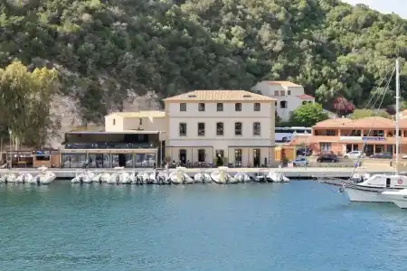 Le Centre Nautique Suites - 11