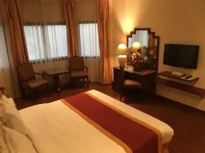 Bahrain Carlton - 6
