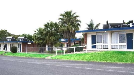 Econo Lodge Absolute Lake Entrance - 12