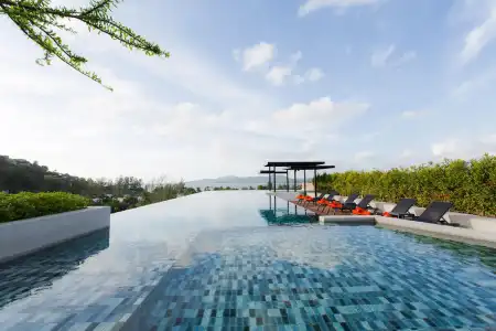 6th Avenue Surin Beach - 32