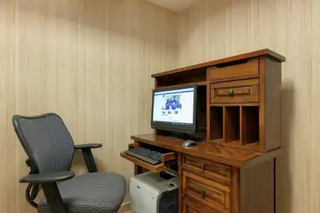 Hampton Inn Abilene - 2