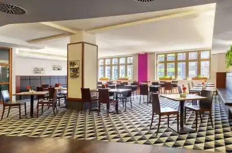 Premier Inn Köln City Mediapark - 24