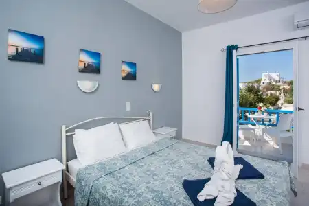 Zoumis Residence - 33