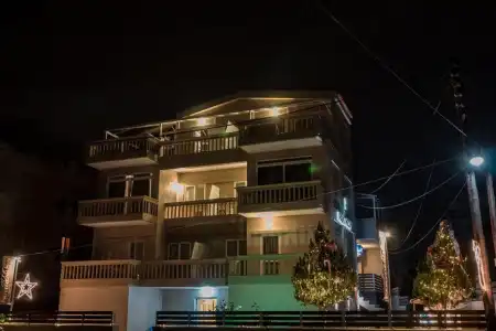 Pantheon Apartments - 0