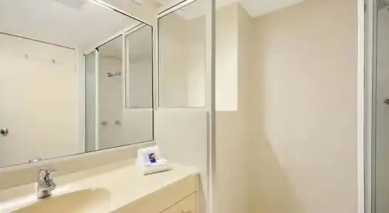 Surfers Beach Holiday Apartments - 36