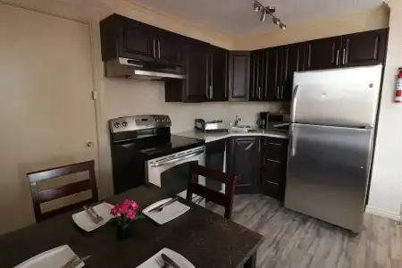Divya Sutra Suites on Robson Downtown Vancouver - 88