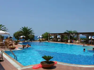 Oasis Kyparissia - 8