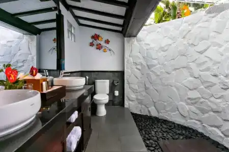 Canvas Escape Resort - 9