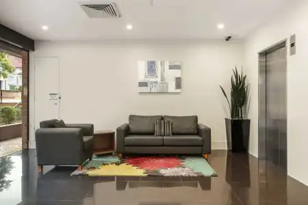 Central Brunswick Apartment - 11