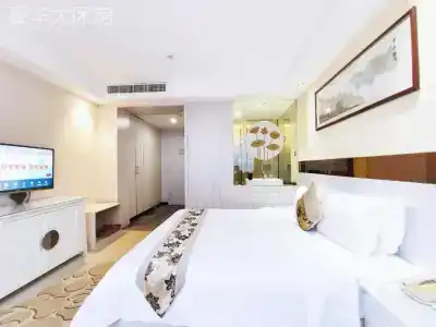 Paco Business Tianhe Coach Terminal Branch - 54