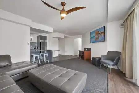 El Motor Inn - 102
