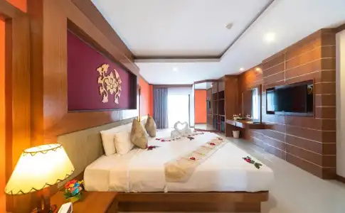 Quality Beach Resorts and Spa Patong - 1