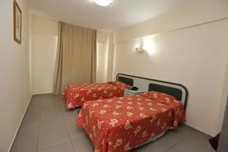 Sunquest Gardens Holiday Resort - 3