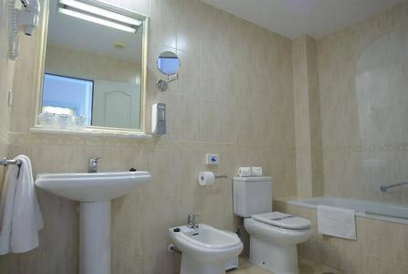 Puerta del Mar - Adults Recommended - 8