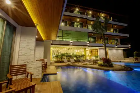 Aqua Resort Phuket - Near Beach and Chalong Pier - 3