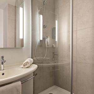 B&B Rouen Centre Rive Gauche - 44