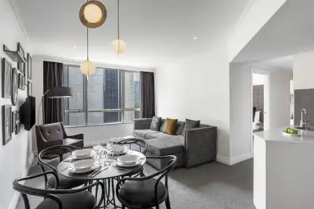 Mantra 2 Bond Street Sydney - 45