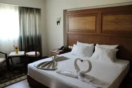 Cleopatra - 5