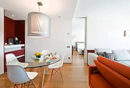 Reina Petronila - 69