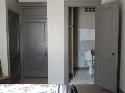 Gardner & Hostel - 5