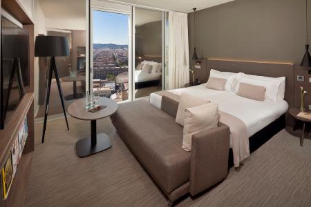 Meliá Barcelona Sky - 73
