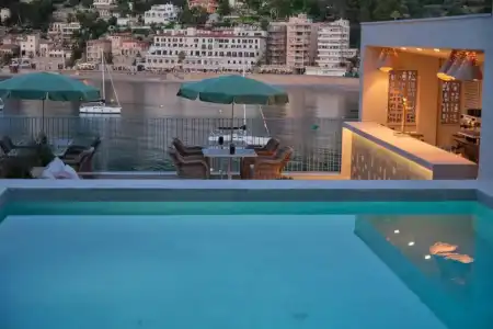 Salino Port Soller - Adults Only +16 - 17