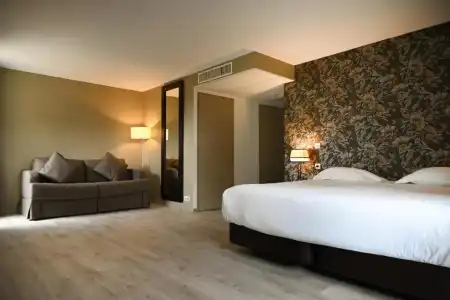 Hôtel Les Muses - 53
