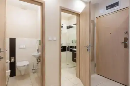 Silver Crown & Residence - 34