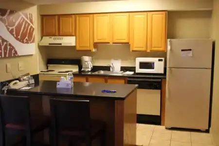 Hawthorn Extended Stay by Wyndham Wichita - 67